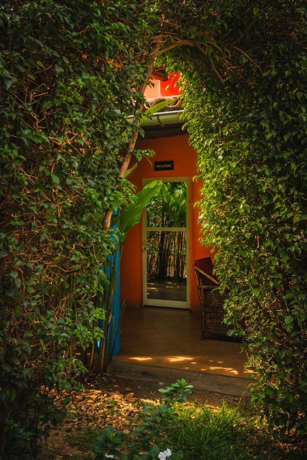 Aparthotel Jardin Tropical ブジュンブラ エクステリア 写真