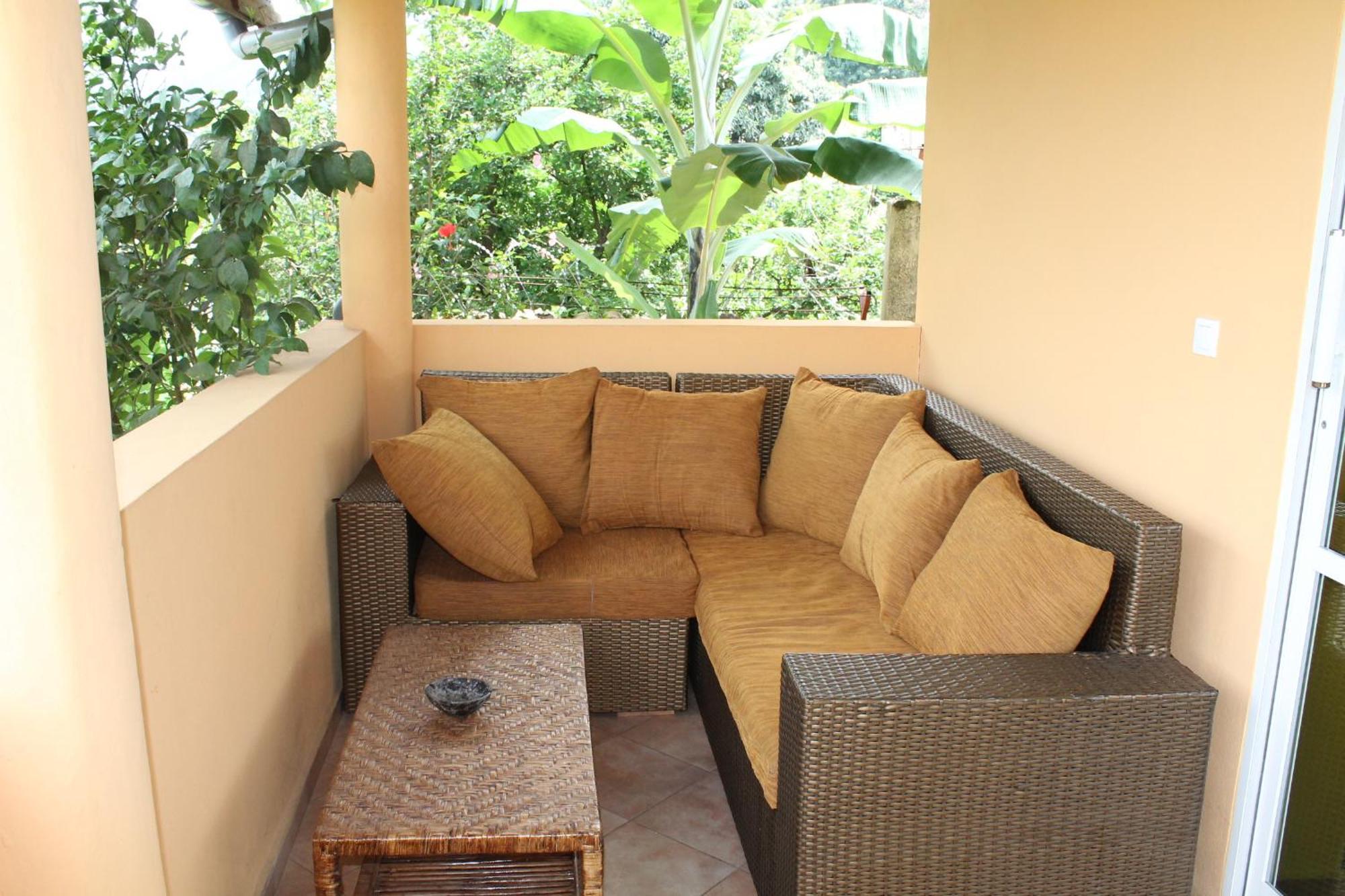 Aparthotel Jardin Tropical ブジュンブラ エクステリア 写真